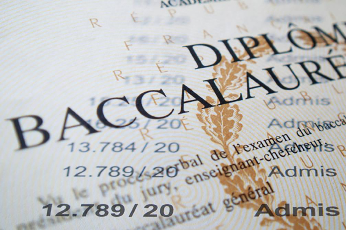 [VIDEO] Comment demander l'équivalence d'un diplome au Maroc